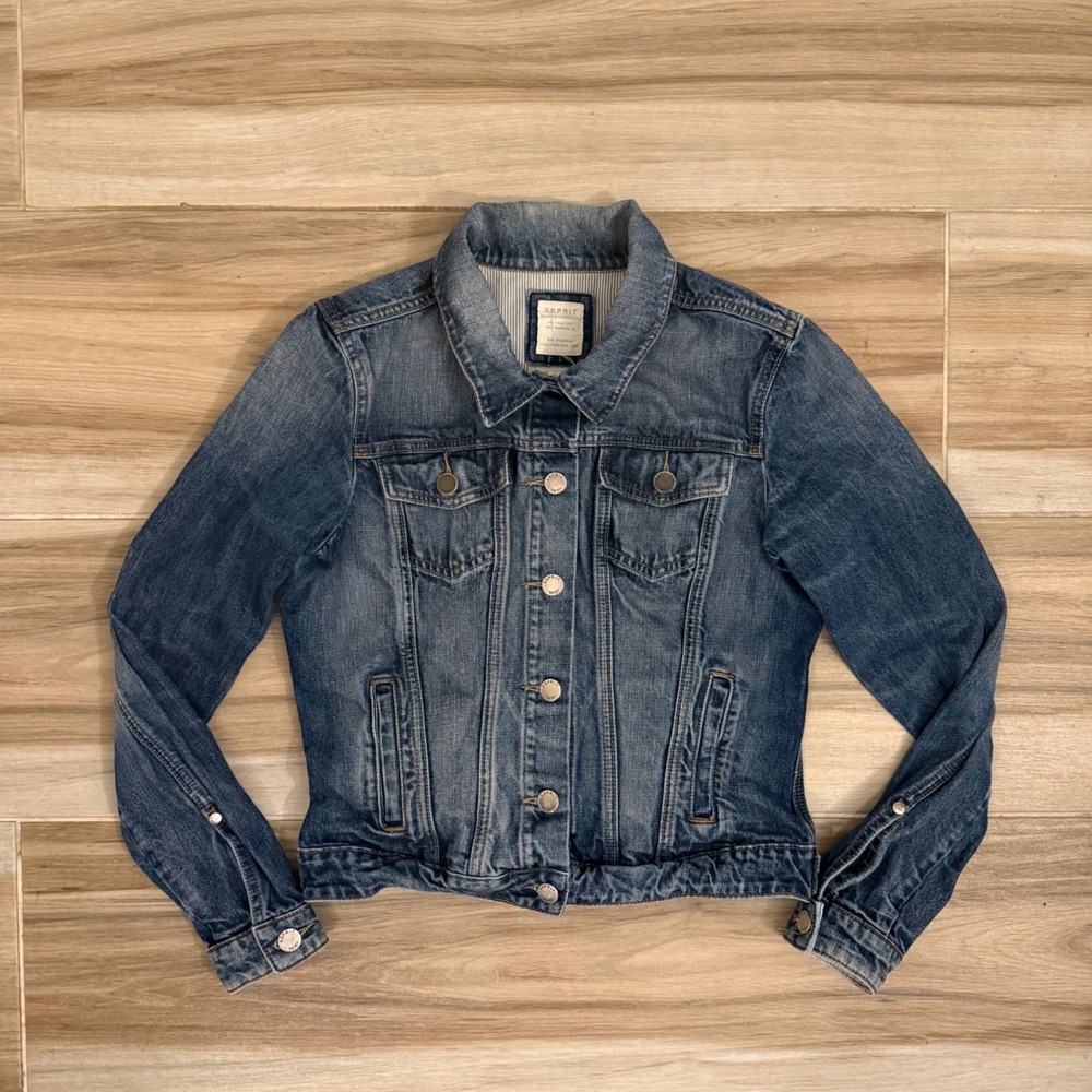 Esprit Denim Makers Trucker Jacket Medium Wash Blue Cotton Button Up Size M